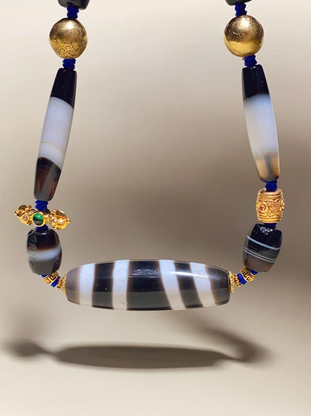 img v3 02st 124e6539 2525 441c bb46 3458e23d91hu